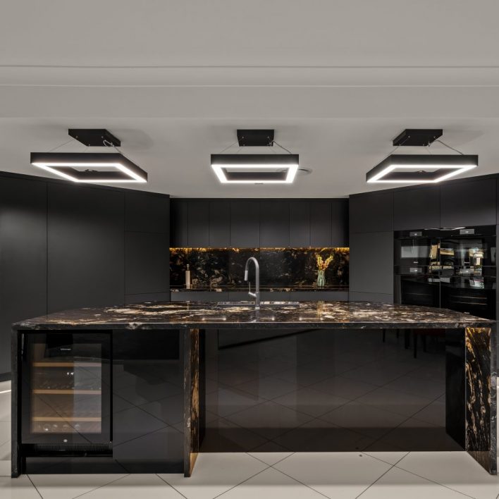 kitchen renovation luxury house pelican waters