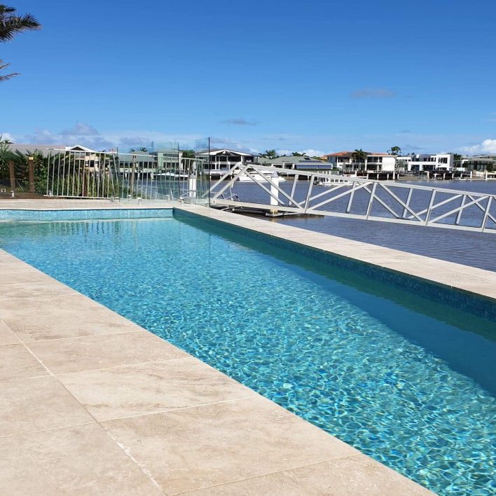 56402070_370918200170254_2139207477948841984_n pool build front canal mooloolaba